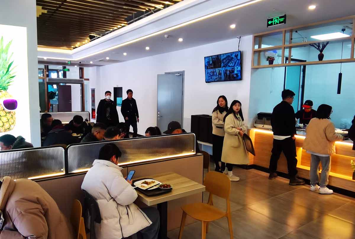 企事業食堂現場