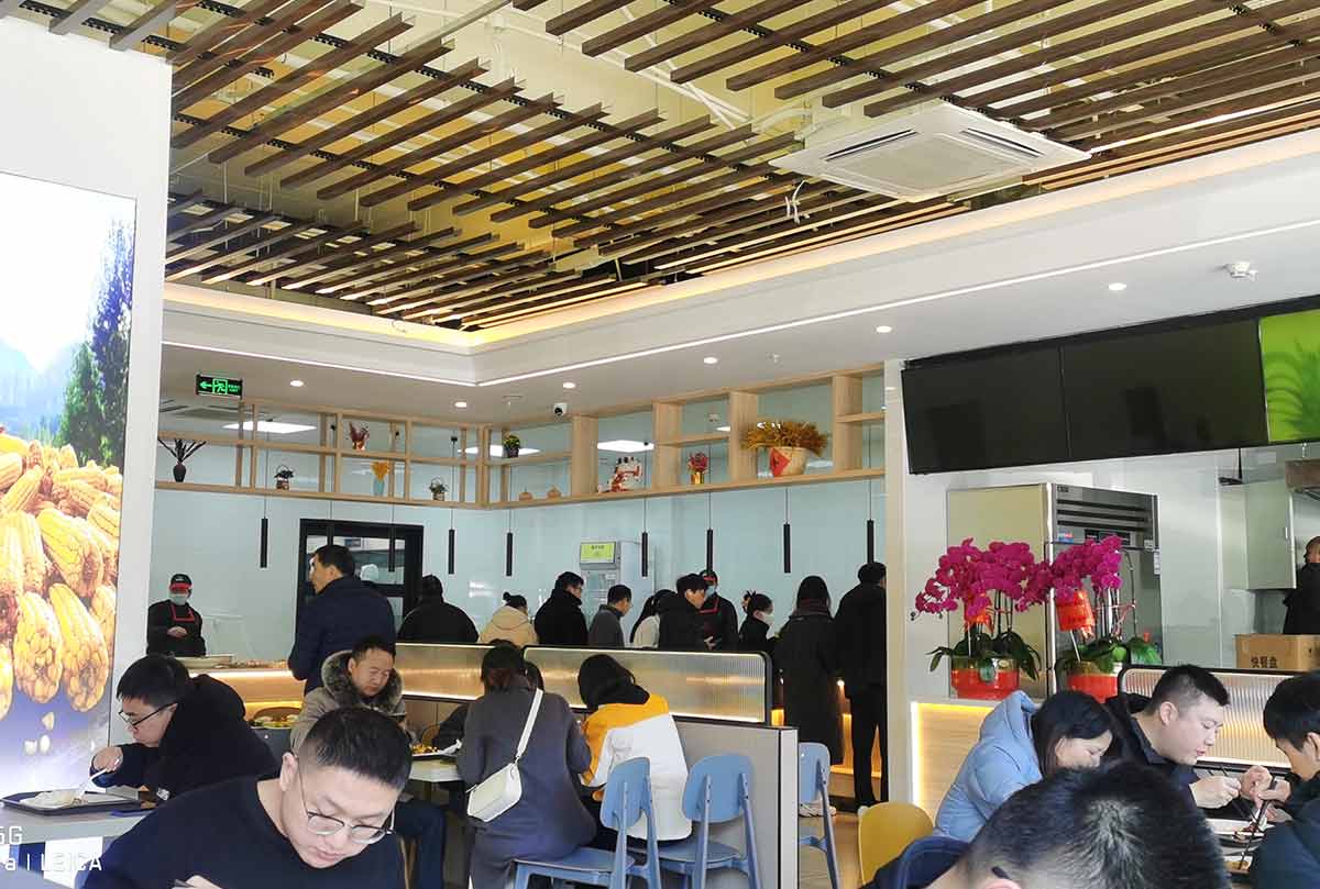 企事業食堂現場